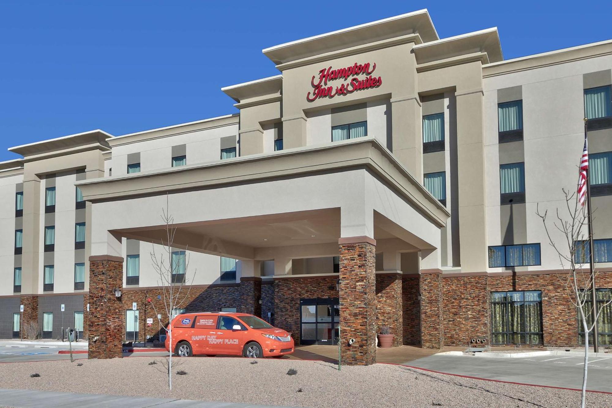 Hampton Inn & Suites Albuquerque Airport Exterior photo